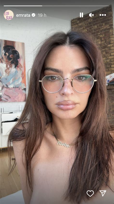 Emily Ratajkowski Poses Nude for Selfie Era Vanity Fair